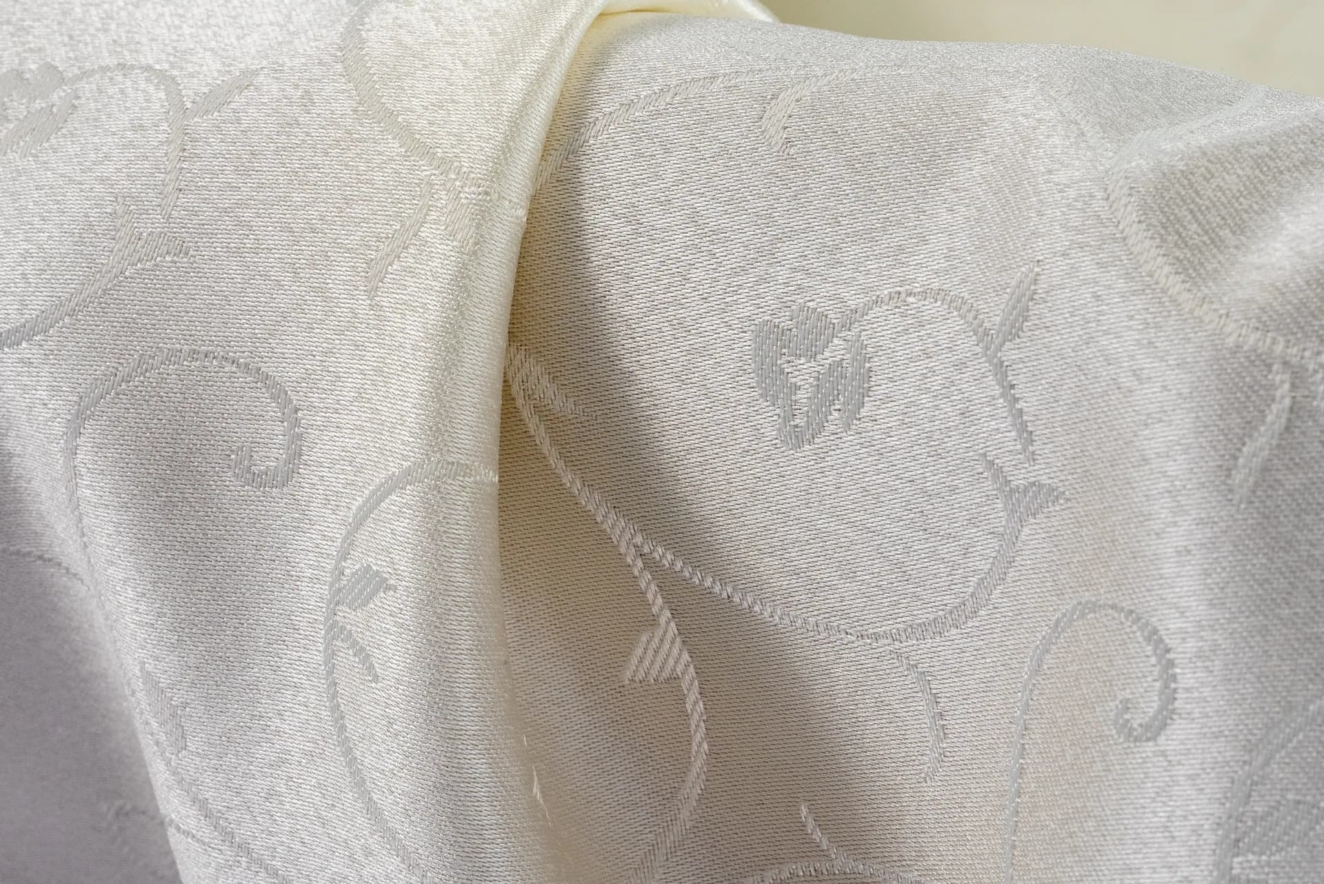 Geometric weave texture